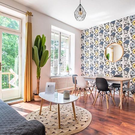 Les Suites De La Domaine Chateau De Fretoy Morlet Exteriör bild