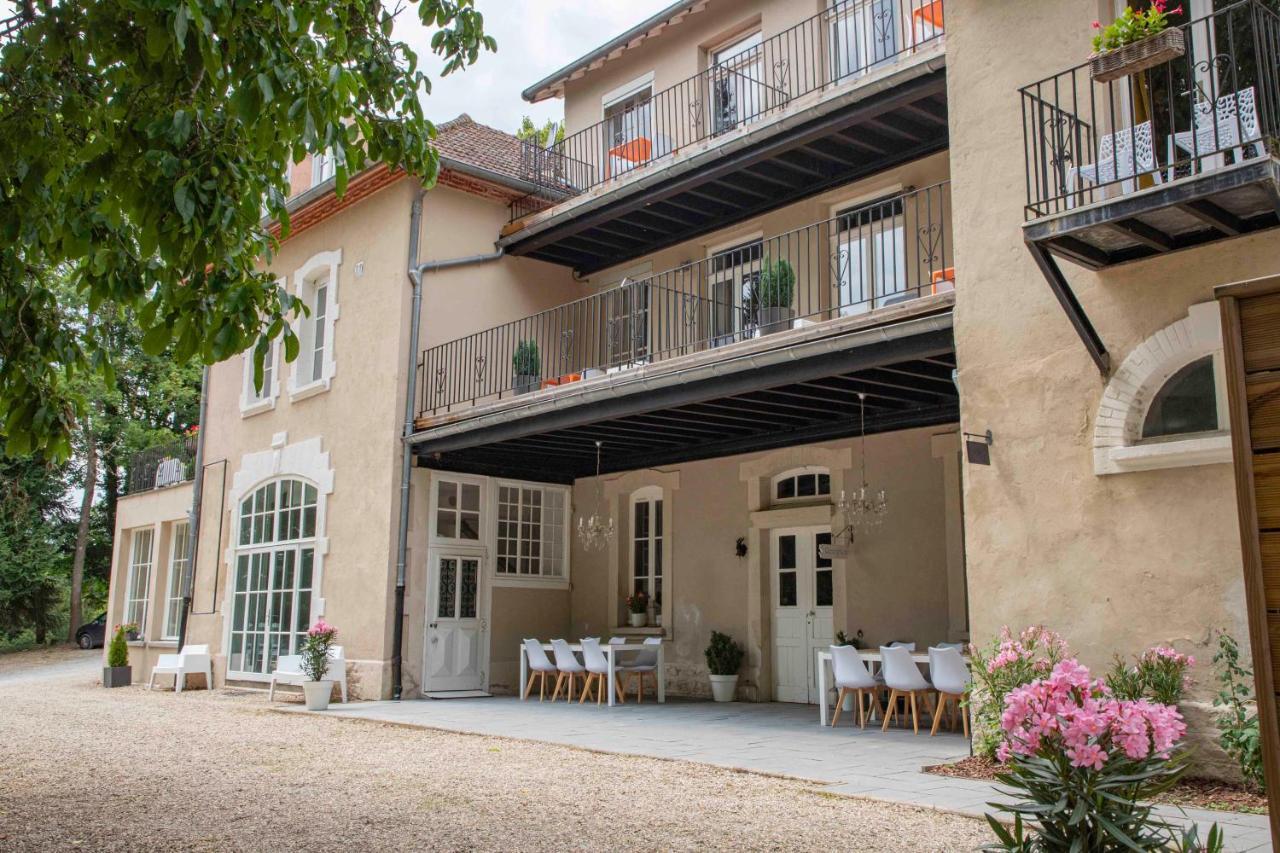 Les Suites De La Domaine Chateau De Fretoy Morlet Exteriör bild